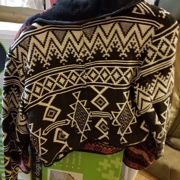 Jacket - Picture 3 of 3